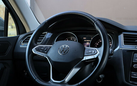 Volkswagen Tiguan II, 2021 год, 2 990 000 рублей, 11 фотография