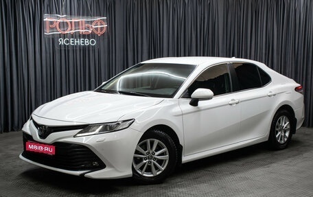 Toyota Camry, 2018 год, 2 698 000 рублей, 1 фотография