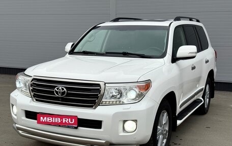 Toyota Land Cruiser 200, 2013 год, 3 750 000 рублей, 1 фотография