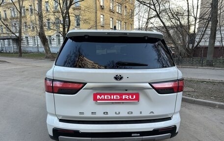 Toyota Sequoia, 2023 год, 13 200 000 рублей, 2 фотография