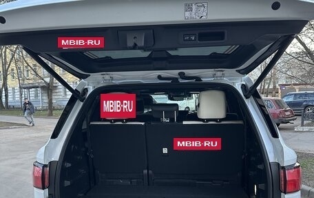 Toyota Sequoia, 2023 год, 13 200 000 рублей, 5 фотография