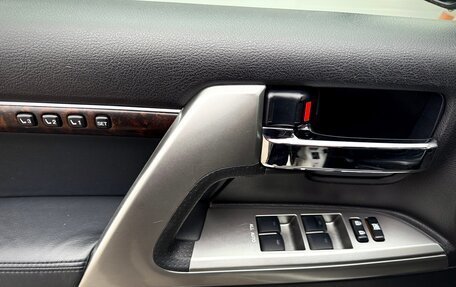 Toyota Land Cruiser 200, 2013 год, 3 750 000 рублей, 16 фотография