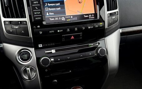 Toyota Land Cruiser 200, 2013 год, 3 750 000 рублей, 20 фотография