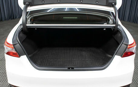 Toyota Camry, 2018 год, 2 698 000 рублей, 10 фотография