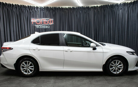 Toyota Camry, 2018 год, 2 698 000 рублей, 4 фотография