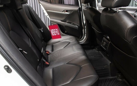 Toyota Camry, 2018 год, 2 698 000 рублей, 12 фотография