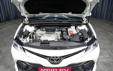 Toyota Camry, 2018 год, 2 698 000 рублей, 9 фотография