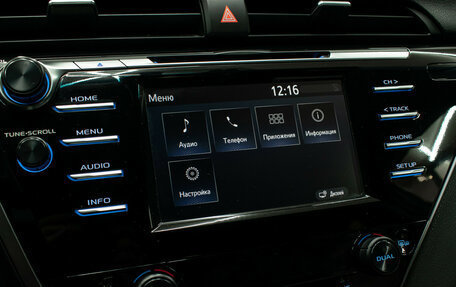 Toyota Camry, 2018 год, 2 698 000 рублей, 20 фотография