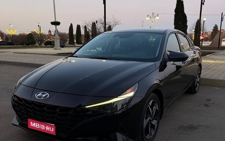 Hyundai Elantra, 2022 год, 1 899 000 рублей, 1 фотография