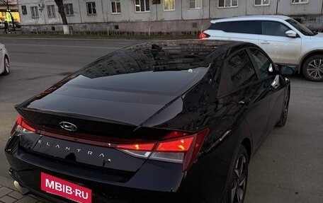 Hyundai Elantra, 2022 год, 1 899 000 рублей, 2 фотография
