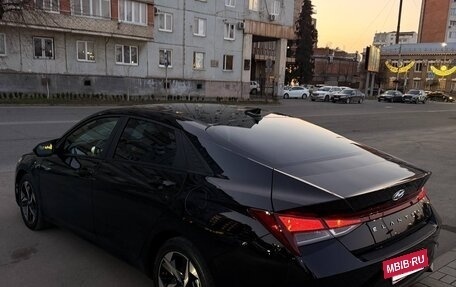 Hyundai Elantra, 2022 год, 1 899 000 рублей, 4 фотография