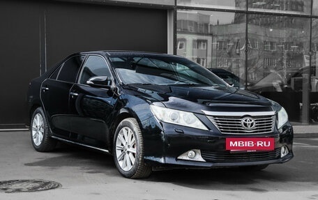 Toyota Camry, 2013 год, 1 675 000 рублей, 3 фотография