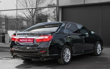 Toyota Camry, 2013 год, 1 675 000 рублей, 4 фотография