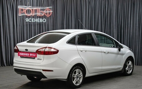 Ford Fiesta, 2016 год, 898 000 рублей, 5 фотография