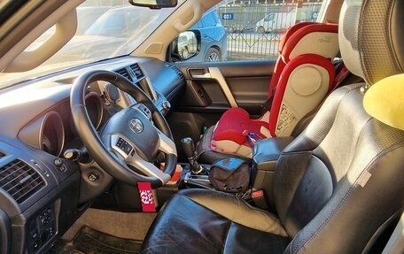 Toyota Land Cruiser Prado 150 рестайлинг 2, 2010 год, 2 600 000 рублей, 12 фотография