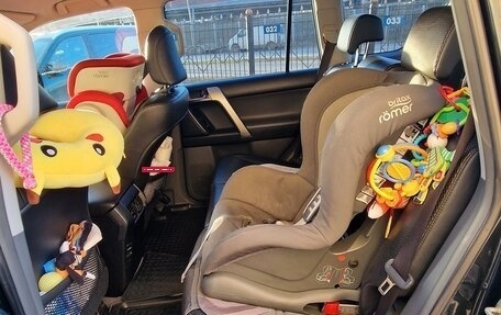 Toyota Land Cruiser Prado 150 рестайлинг 2, 2010 год, 2 600 000 рублей, 14 фотография