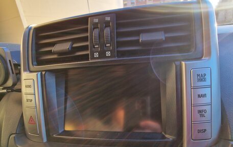 Toyota Land Cruiser Prado 150 рестайлинг 2, 2010 год, 2 600 000 рублей, 20 фотография