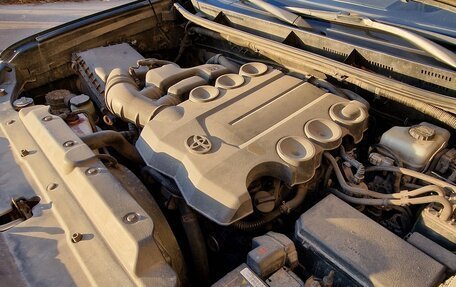 Toyota Land Cruiser Prado 150 рестайлинг 2, 2010 год, 2 600 000 рублей, 24 фотография