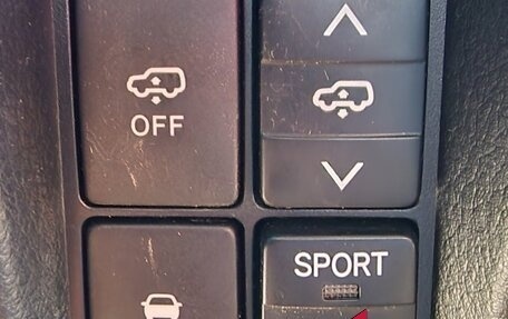 Toyota Land Cruiser Prado 150 рестайлинг 2, 2010 год, 2 600 000 рублей, 18 фотография