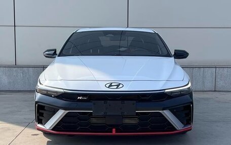 Hyundai Elantra, 2023 год, 1 840 000 рублей, 2 фотография