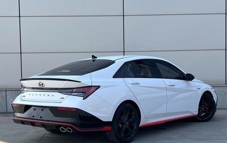 Hyundai Elantra, 2023 год, 1 840 000 рублей, 6 фотография