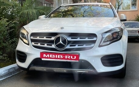 Mercedes-Benz GLA, 2018 год, 3 050 000 рублей, 13 фотография