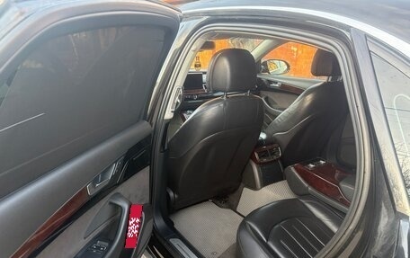 Audi A8, 2013 год, 1 990 000 рублей, 12 фотография