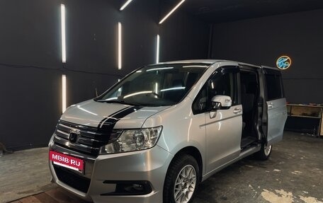 Honda Stepwgn IV, 2012 год, 1 150 000 рублей, 2 фотография