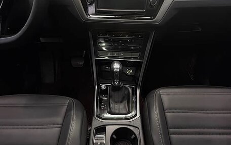 Volkswagen Touran III, 2022 год, 2 009 700 рублей, 8 фотография