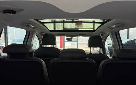 Volkswagen Touran III, 2022 год, 2 009 700 рублей, 12 фотография