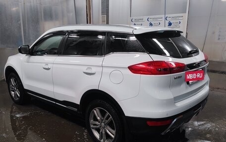 Geely Atlas I, 2018 год, 1 390 000 рублей, 3 фотография