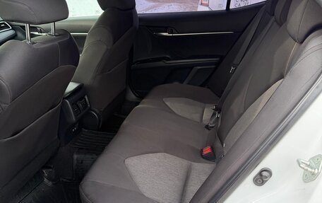 Toyota Camry, 2018 год, 2 149 000 рублей, 10 фотография