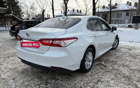 Toyota Camry, 2018 год, 2 149 000 рублей, 6 фотография