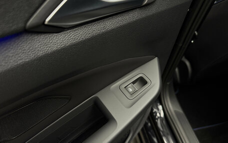 Volkswagen Golf R, 2023 год, 6 700 000 рублей, 22 фотография