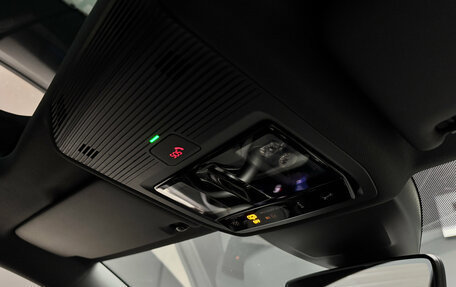 Volkswagen Golf R, 2023 год, 6 700 000 рублей, 28 фотография