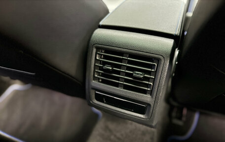 Volkswagen Golf R, 2023 год, 6 700 000 рублей, 24 фотография