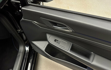 Volkswagen Golf R, 2023 год, 6 700 000 рублей, 25 фотография