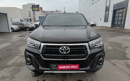 Toyota Hilux VIII, 2018 год, 3 335 000 рублей, 2 фотография