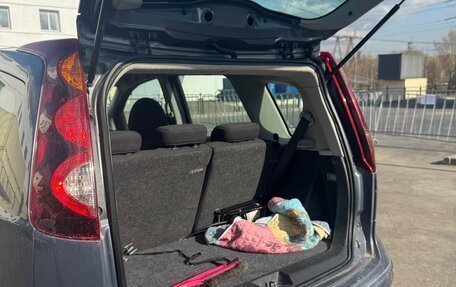 Nissan Note II рестайлинг, 2010 год, 600 000 рублей, 25 фотография