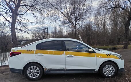 KIA Rio IV, 2018 год, 750 000 рублей, 3 фотография