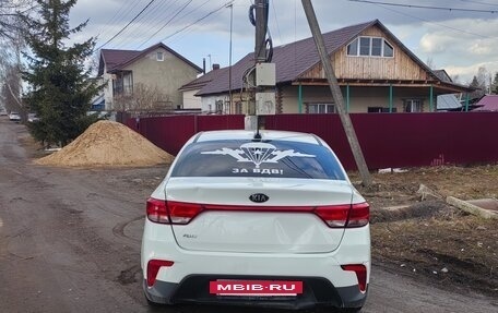 KIA Rio IV, 2018 год, 750 000 рублей, 4 фотография