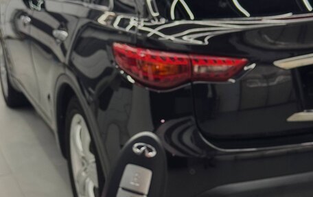 Infiniti FX II, 2011 год, 2 100 000 рублей, 9 фотография