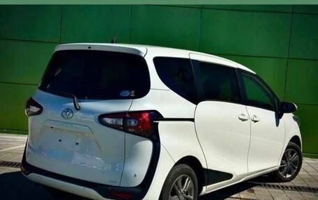 Toyota Sienta II, 2019 год, 1 550 000 рублей, 3 фотография