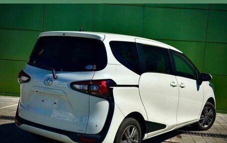 Toyota Sienta II, 2019 год, 1 550 000 рублей, 4 фотография