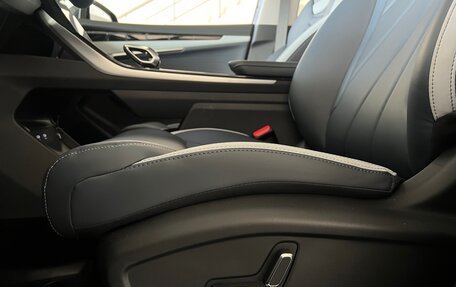 Geely Atlas, 2025 год, 3 449 990 рублей, 7 фотография