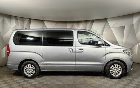 Hyundai H-1 II рестайлинг, 2019 год, 2 595 000 рублей, 6 фотография