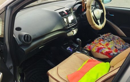 Honda Airwave I рестайлинг, 2005 год, 715 000 рублей, 9 фотография