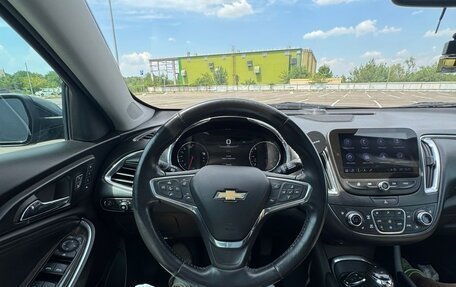 Chevrolet Malibu IX, 2019 год, 1 800 000 рублей, 2 фотография