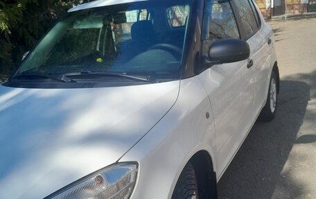 Skoda Fabia II, 2012 год, 650 000 рублей, 3 фотография