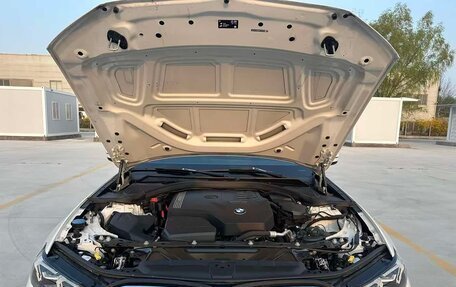 BMW 3 серия, 2024 год, 3 950 000 рублей, 14 фотография